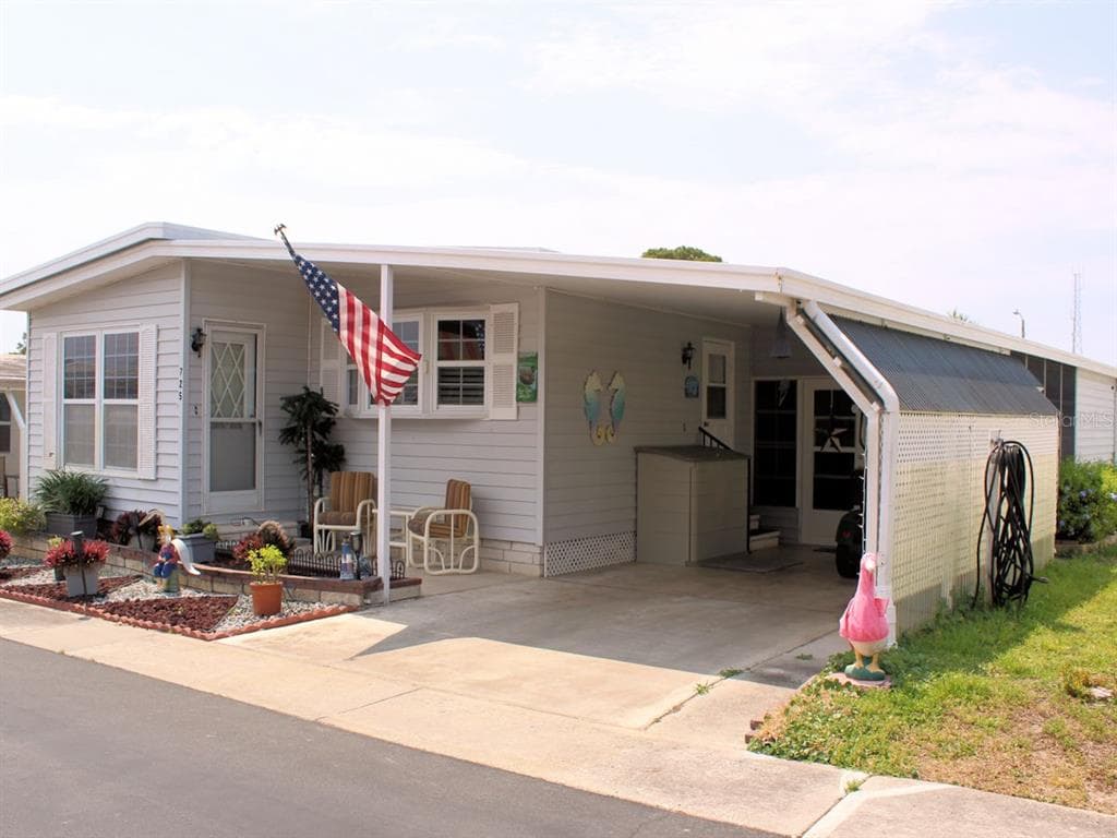 725 SUGAR PALM STREET UNIT 725 LARGO, FL 33778