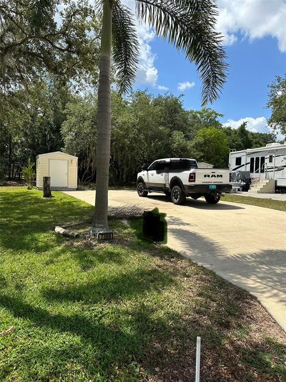 7369 INTERNATIONAL CIRCLE Lot 16 LAKE WALES, FL 33898