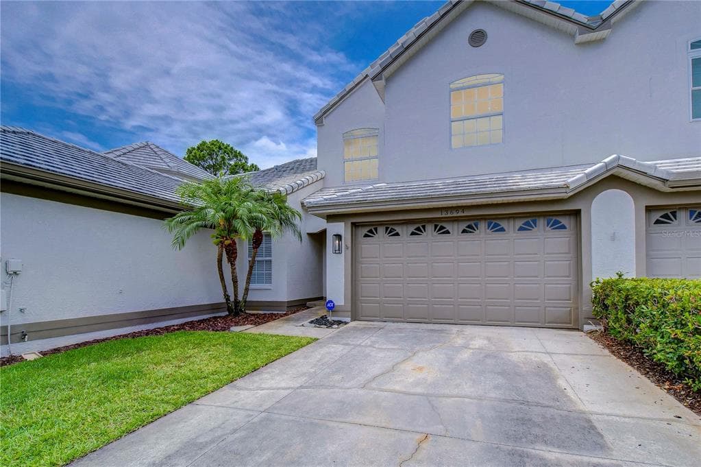 13694 EAGLES WALK DRIVE