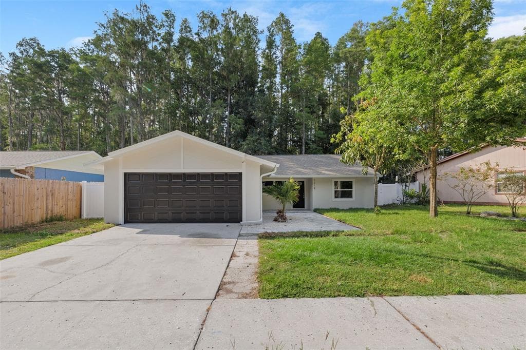 1218 FOXWOOD DRIVE LUTZ, FL 33549
