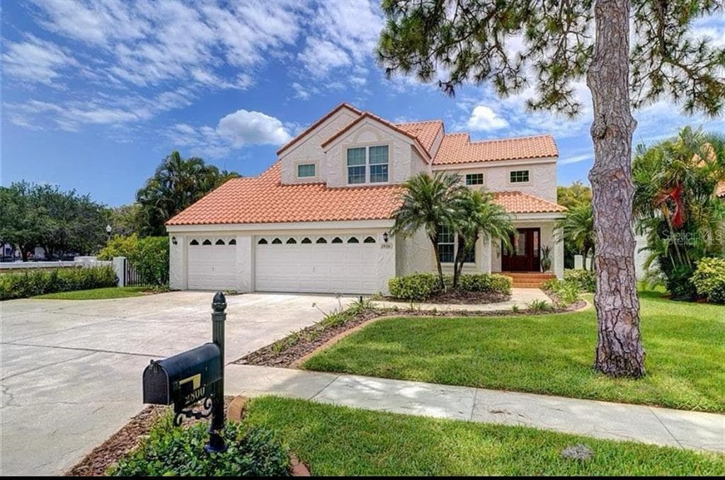 2800 LA CONCHA DRIVE