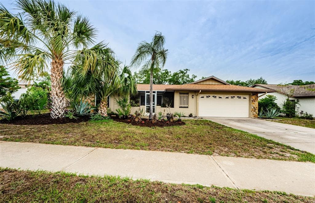 8031 LAUREL VISTA LOOP PORT RICHEY, FL 34668