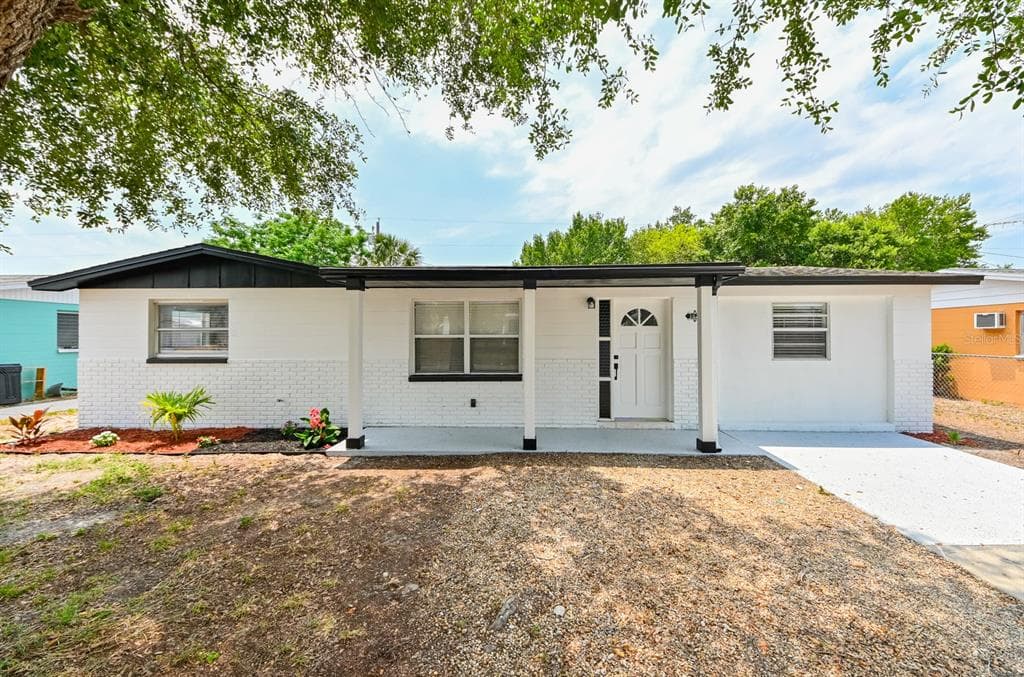 1523 SENTINEL STREET HOLIDAY, FL 34690