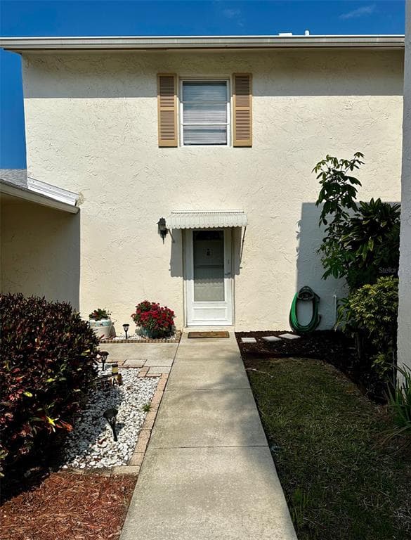 3255 39TH STREET S UNIT B ST PETERSBURG, FL 33711