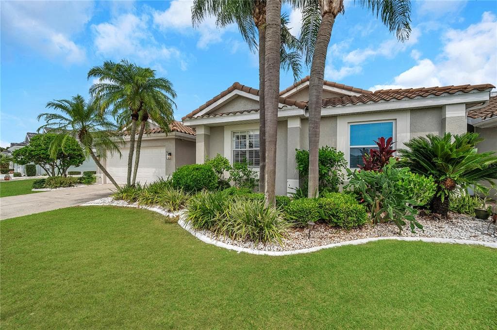 1736 S PEBBLE BEACH BOULEVARD SUN CITY CENTER, FL 33573