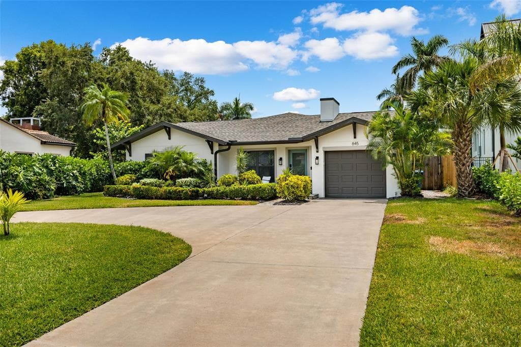 845 SNELL ISLE BOULEVARD NE ST PETERSBURG, FL 33704