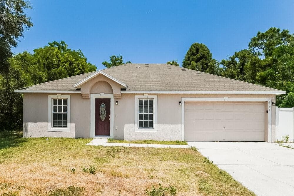 8225 COUNTY LINE ROAD SPRING HILL, FL 34606