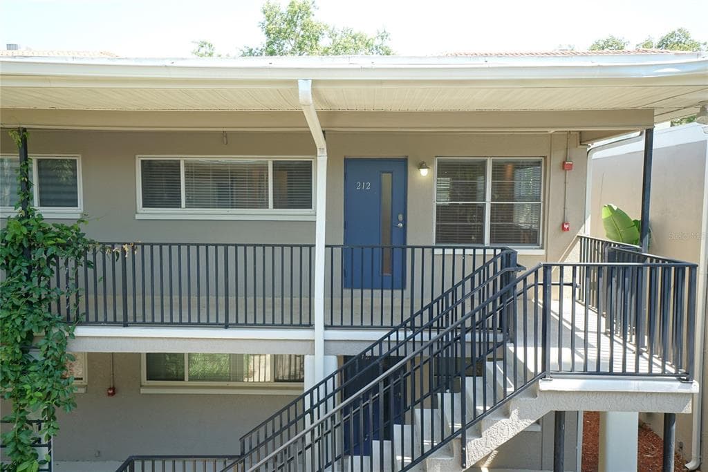 212 S CHURCH AVENUE UNIT 212 TAMPA, FL 33609