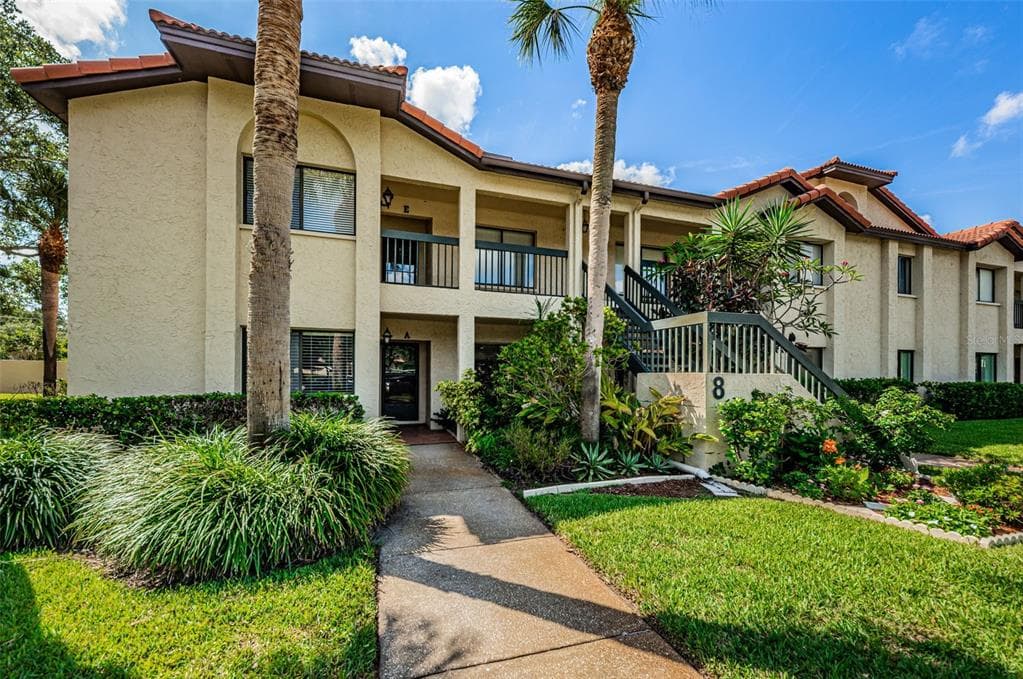 1801 E LAKE ROAD UNIT 8A PALM HARBOR, FL 34685