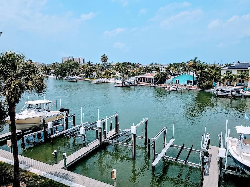 132 MARCDALE BOULEVARD INDIAN ROCKS BEACH, FL 33785