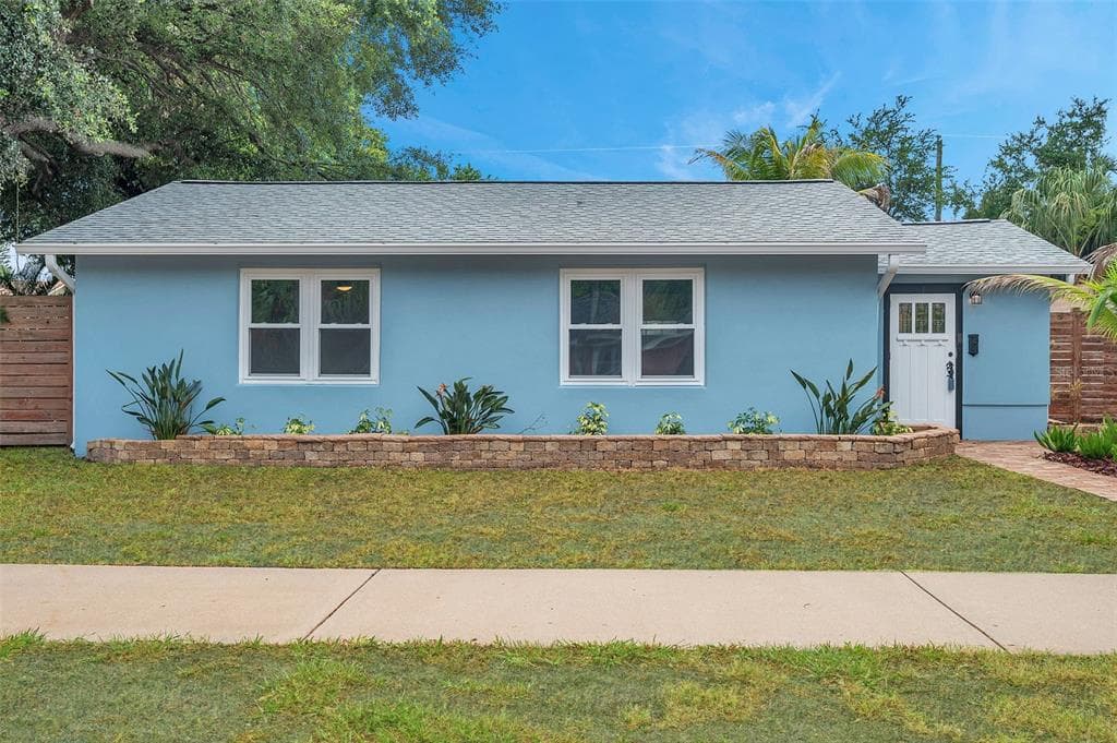 2834 W BAY HAVEN DRIVE TAMPA, FL 33611