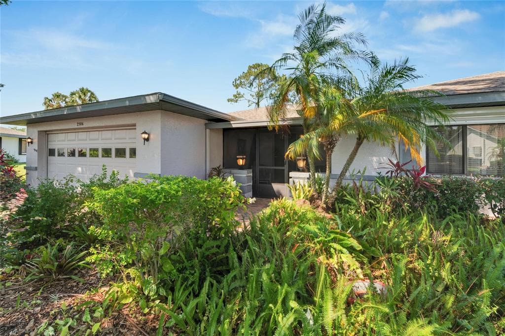 2506 LONIGAN PLACE UNIT 270 SUN CITY CENTER, FL 33573