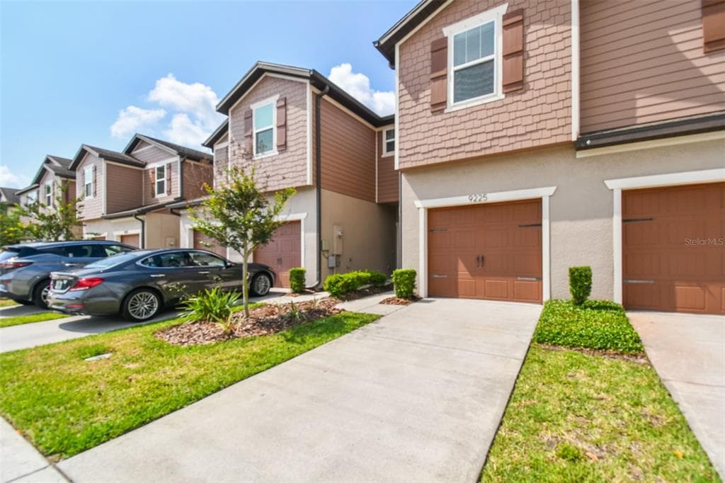 9225 HILLCROFT DRIVE RIVERVIEW, FL 33578