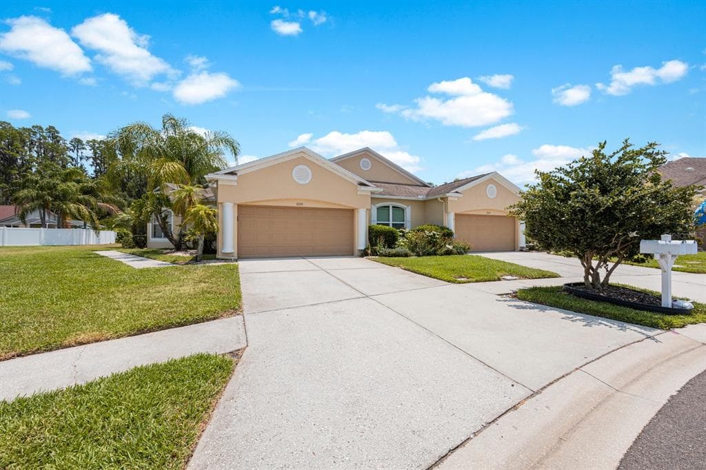 30315 LETTINGWELL CIRCLE WESLEY CHAPEL, FL 33543