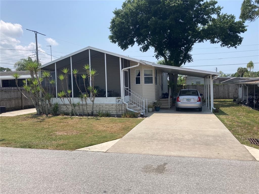 1010 51ST AVENUE W BRADENTON, FL 34207