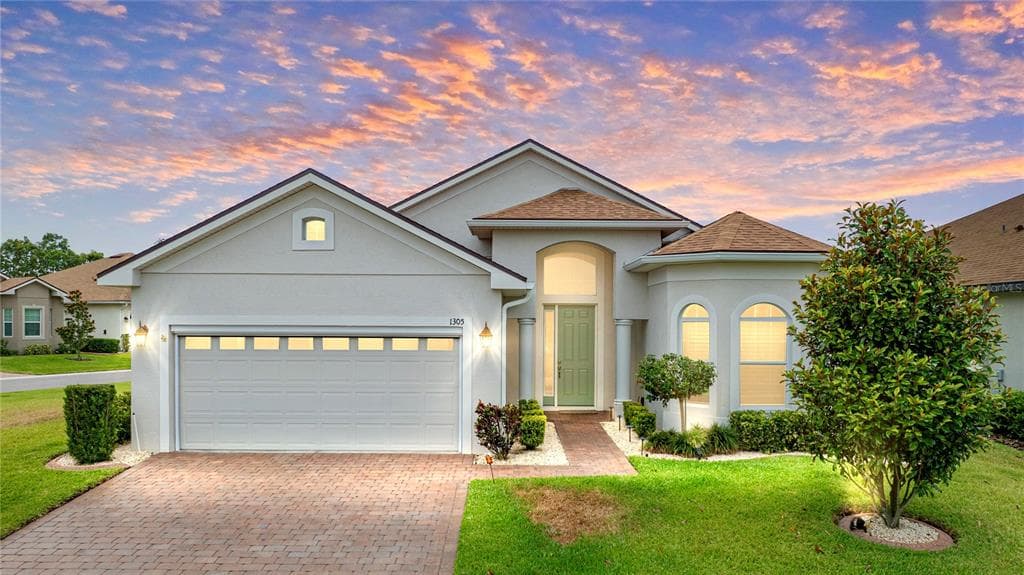 1305 OAKMONT DRIVE WINTER HAVEN, FL 33884
