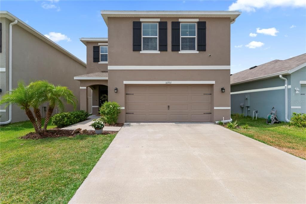 32701 CANYONLANDS DRIVE WESLEY CHAPEL, FL 33543