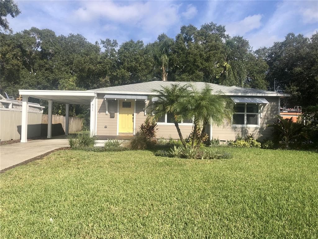 811 W WOODLAWN AVENUE TAMPA, FL 33603