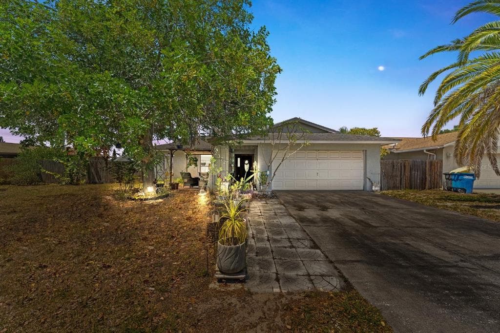 2372 MILLWOOD LANE CLEARWATER, FL 33763