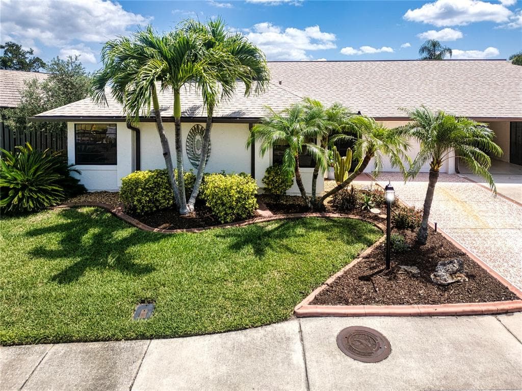 1713 ATRIUM DRIVE SUN CITY CENTER, FL 33573