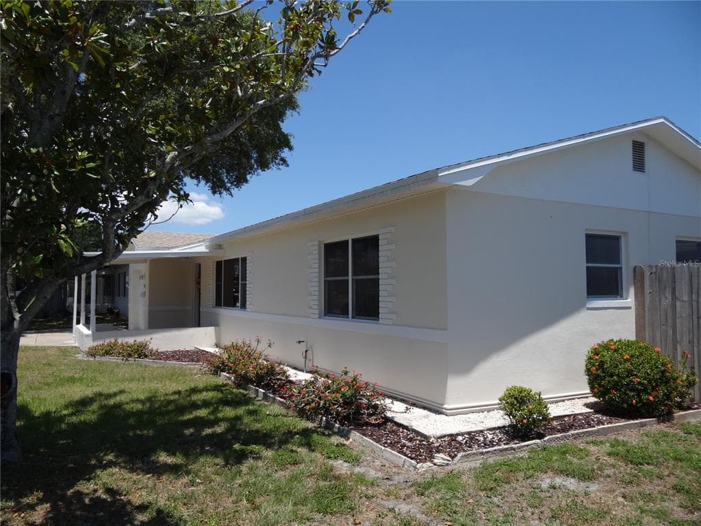 1363 62ND AVENUE N ST PETERSBURG, FL 33702