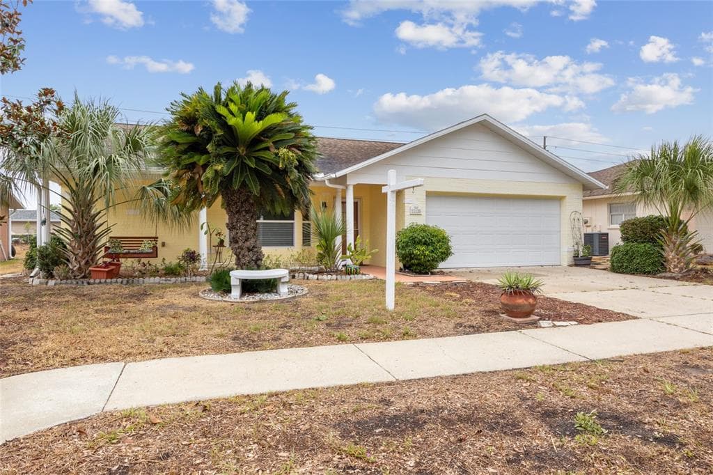 11135 ROLLINGWOOD DRIVE PORT RICHEY, FL 34668