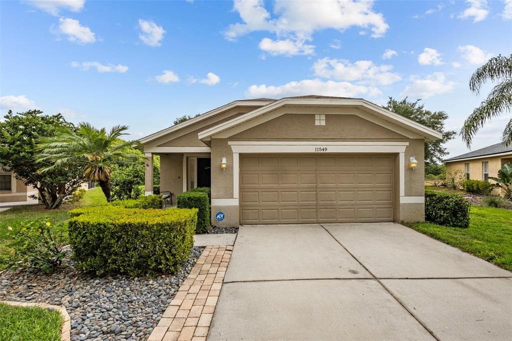 11549 HAMMOCKS GLADE DRIVE RIVERVIEW, FL 33569