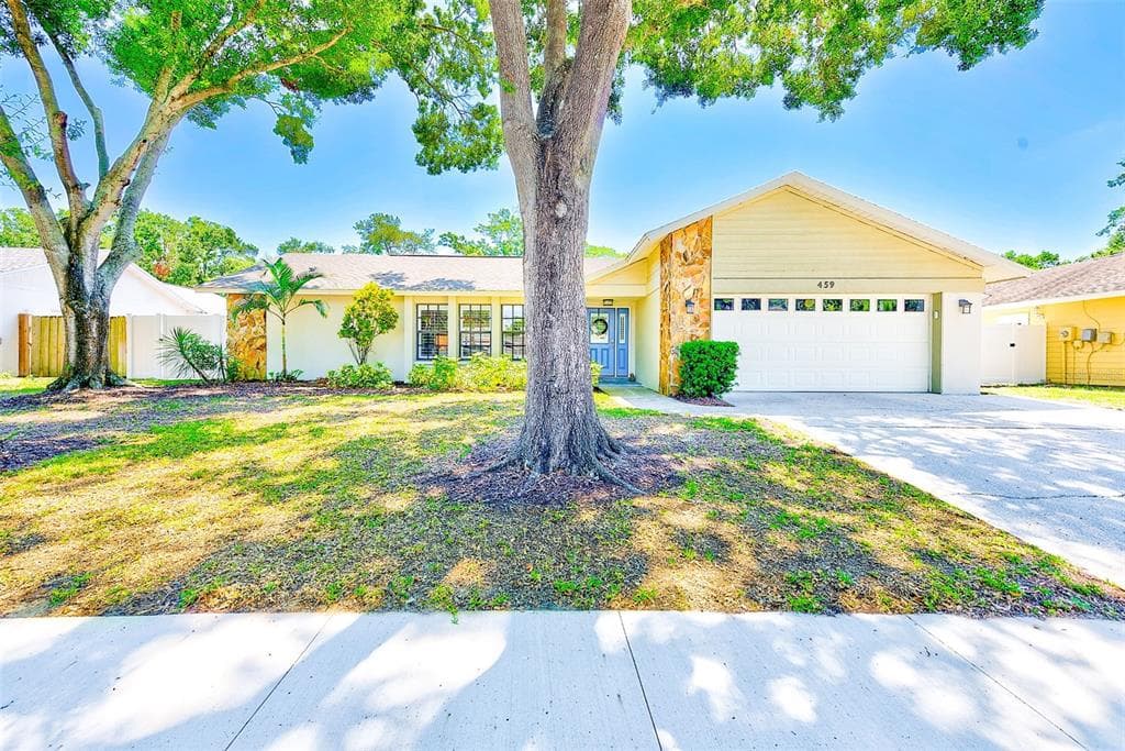 459 OAK CREEK LANE PALM HARBOR, FL 34684