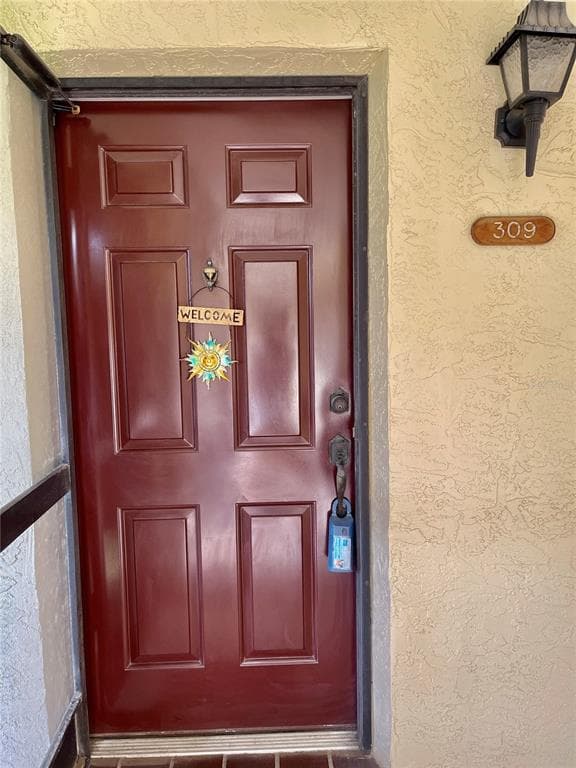 309 HAMMOCK PINE BOULEVARD UNIT 309 CLEARWATER, FL 33761