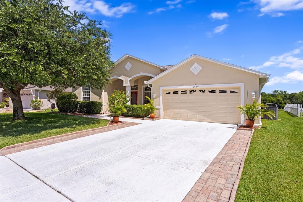 24704 BLAZING TRAIL WAY LAND O LAKES, FL 34639