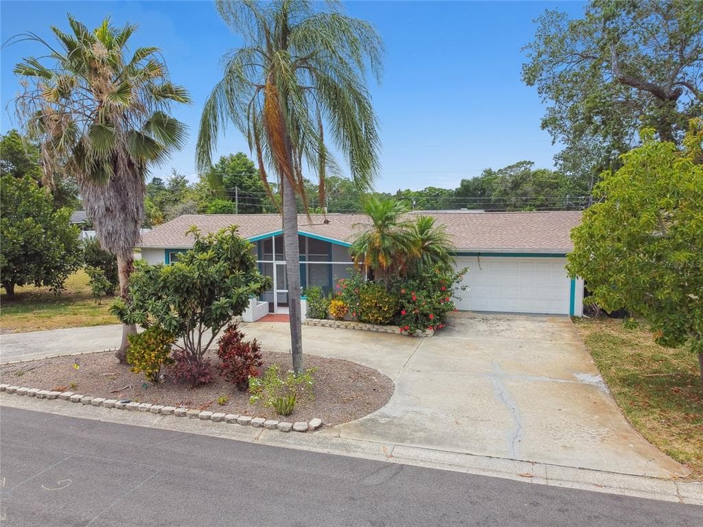 688 24TH STREET SW LARGO, FL 33770