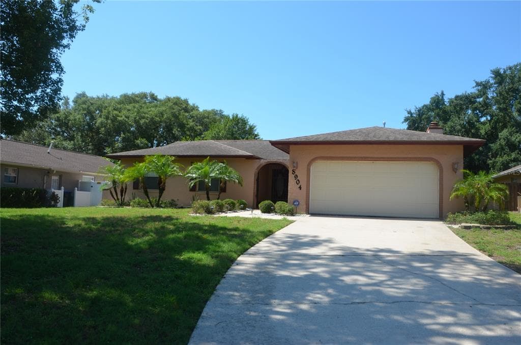 8904 ESGUERRA LANE ORLANDO, FL 32836