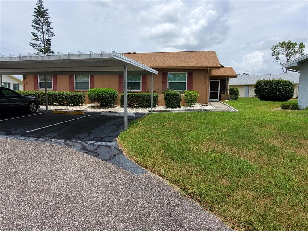 403 FINCHLEY COURT UNIT B SUN CITY CENTER, FL 33573