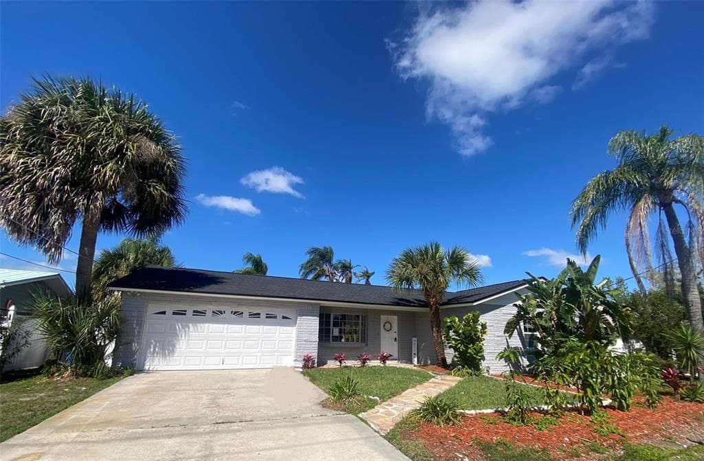 4634 BAY CREST DRIVE