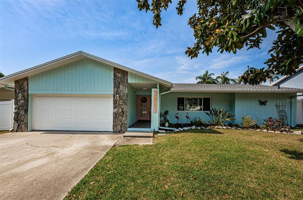 1001 CARDIGAN LANE