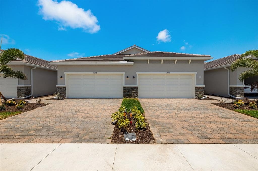 12398 HEARTS EASE STREET VENICE, FL 34293