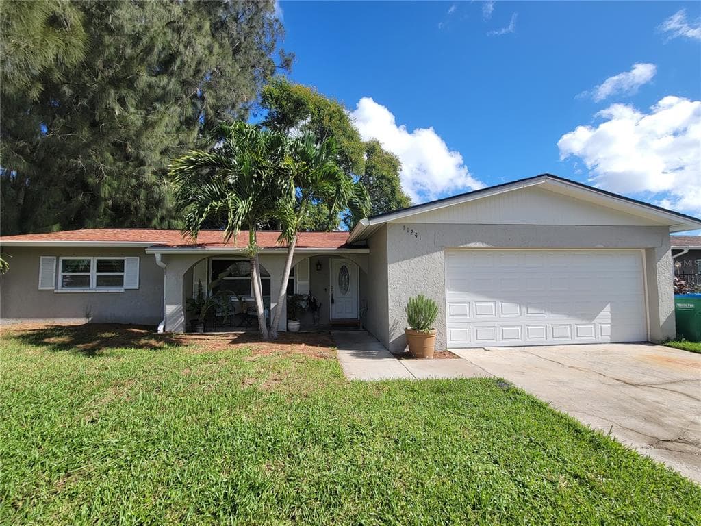 11241 111TH PLACE N SEMINOLE, FL 33778