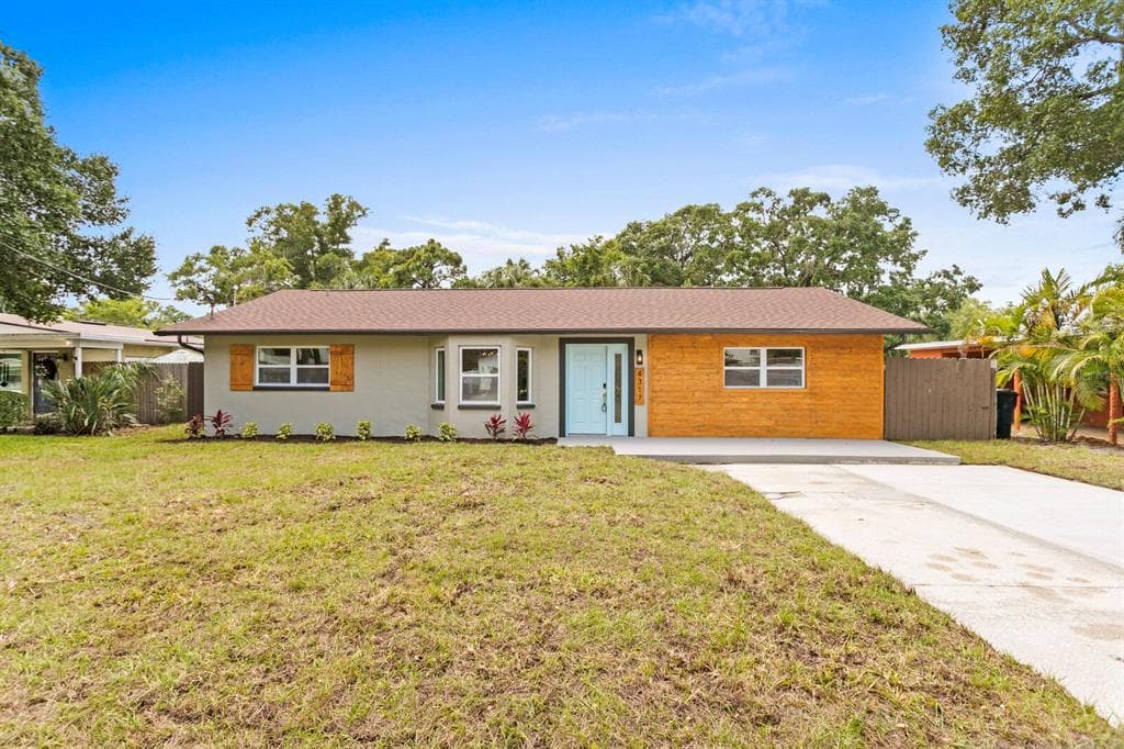 4317 S LOIS AVENUE TAMPA, FL 33611