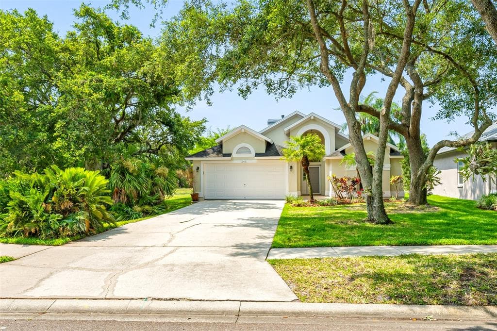 12410 GLENFIELD AVENUE TAMPA, FL 33626