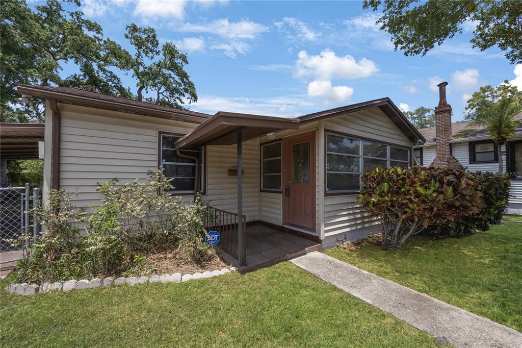 711 19TH AVENUE S ST PETERSBURG, FL 33705