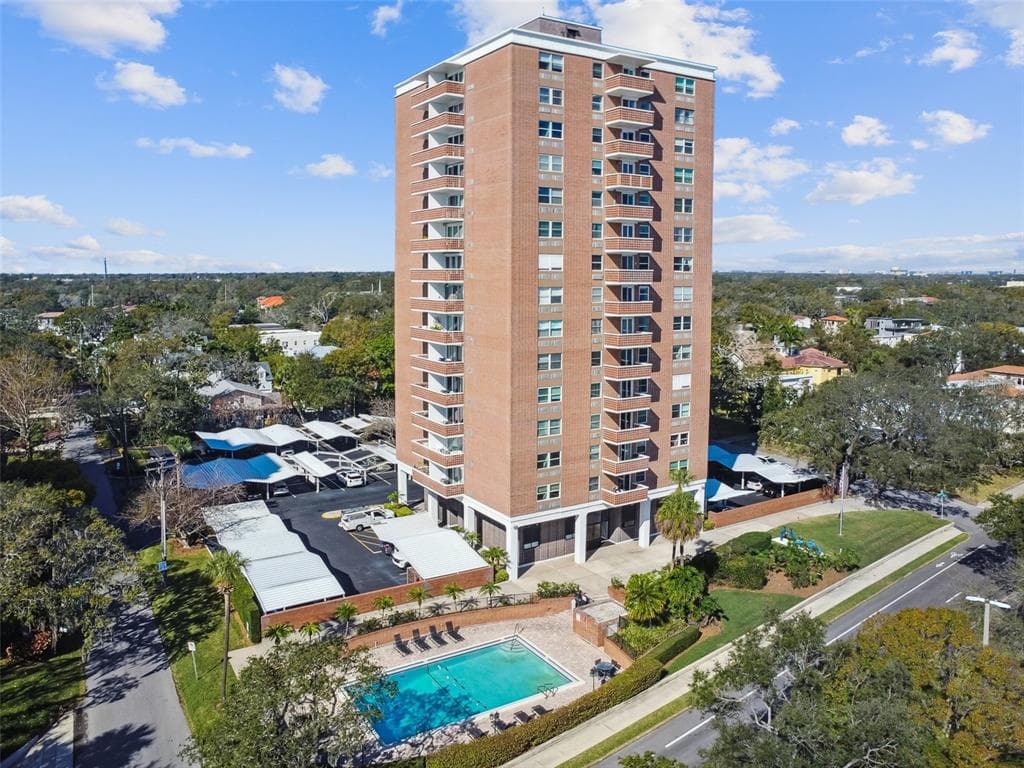 4015 BAYSHORE BOULEVARD UNIT 7E TAMPA, FL 33611