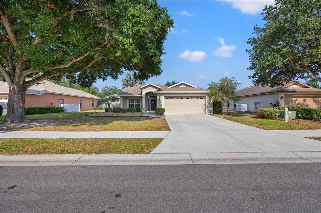 4605 72ND COURT E BRADENTON, FL 34203