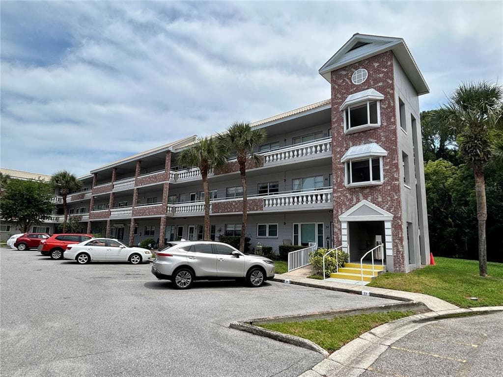 2460 PERSIAN DRIVE UNIT 48 CLEARWATER, FL 33763