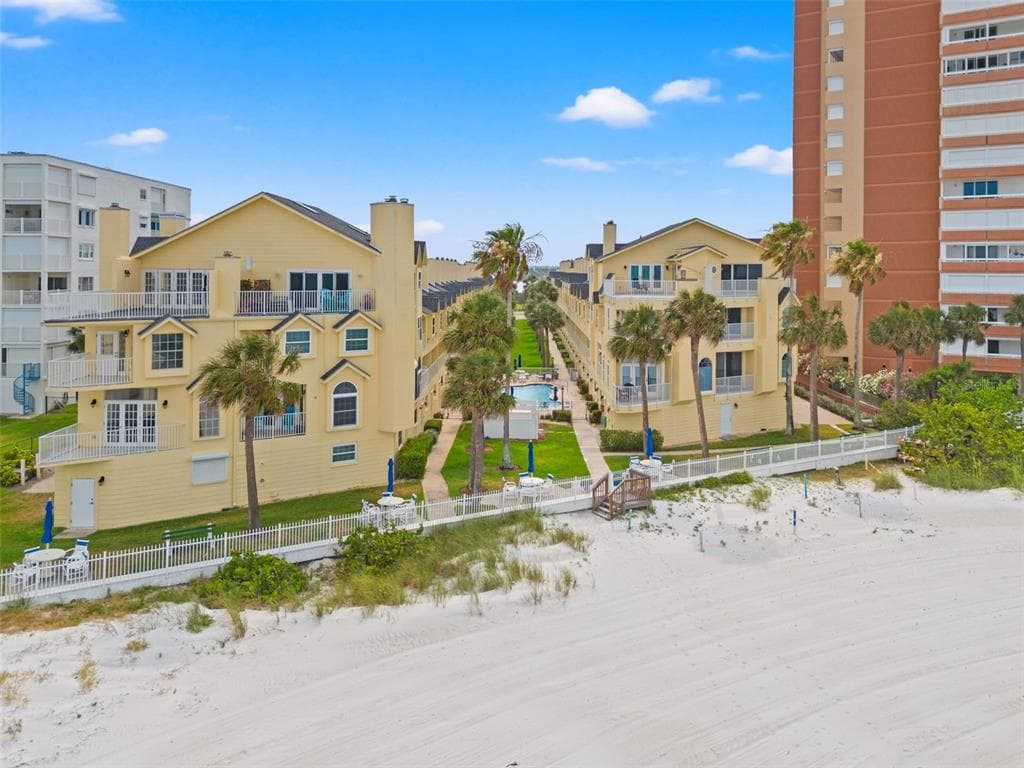 17960 GULF BOULEVARD UNIT 121