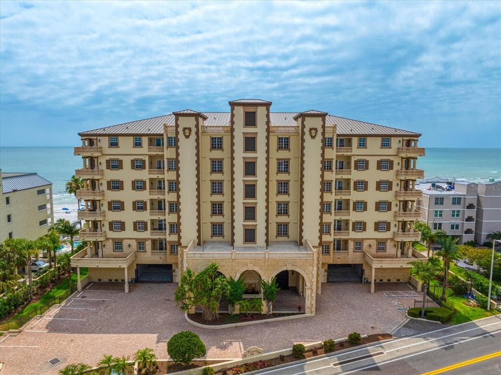19520 GULF BOULEVARD UNIT 702 INDIAN SHORES, FL 33785