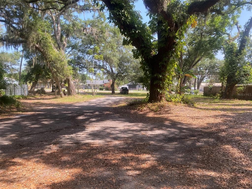 11111 HACKNEY DRIVE RIVERVIEW, FL 33578