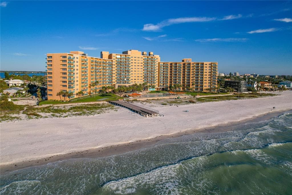 880 MANDALAY AVENUE UNIT C915 CLEARWATER BEACH, FL 33767