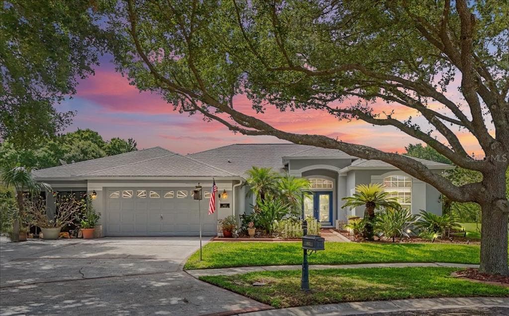 4627 RIVER CLOSE BOULEVARD VALRICO, FL 33596