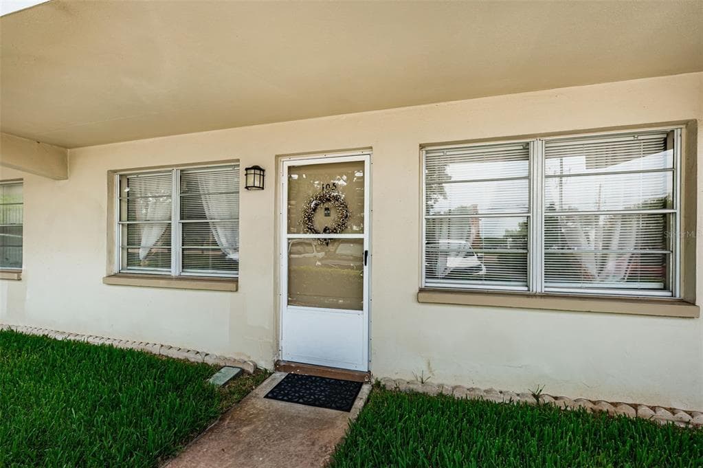 8100 DR. MARTIN LUTHER KING JR STREET N UNIT 105