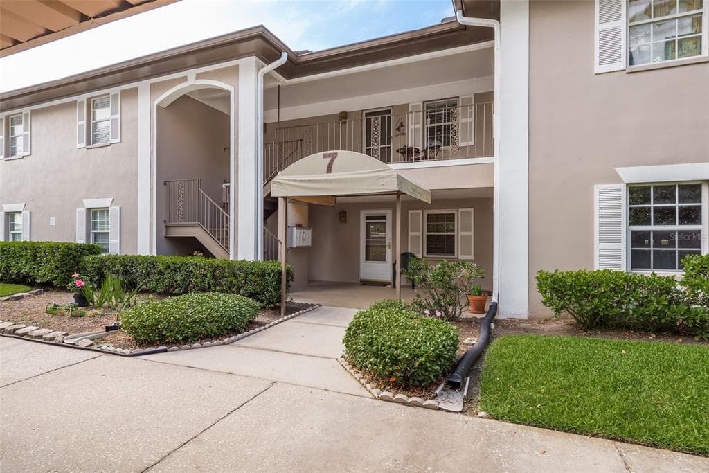 5265 E BAY DRIVE UNIT 723 CLEARWATER, FL 33764